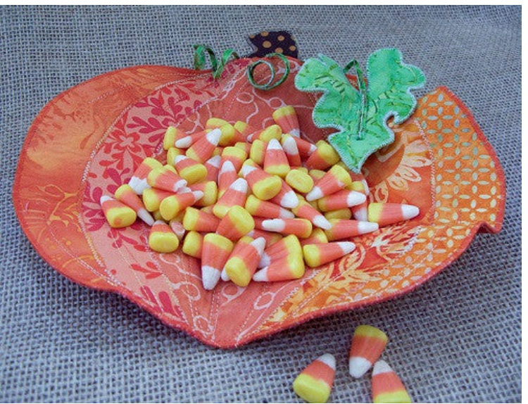 Pumpkin Party Bowls by Poorhouse Quilt Designs