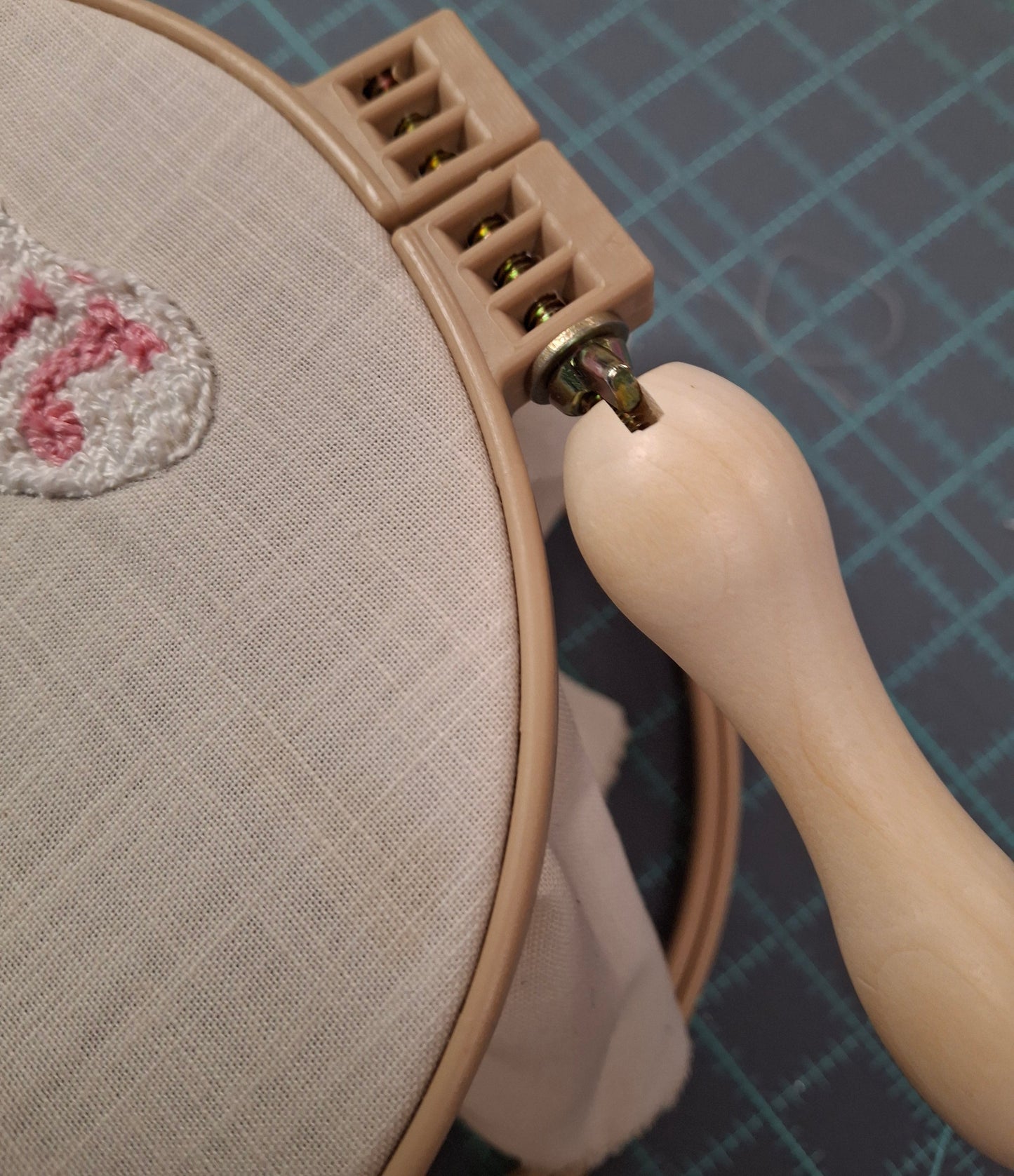 Embroidery Ring Wingnut Handle