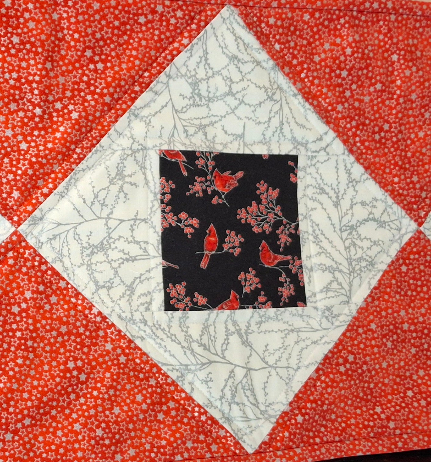 Easy 8 - Holiday Table Runner Kit - Cardinals