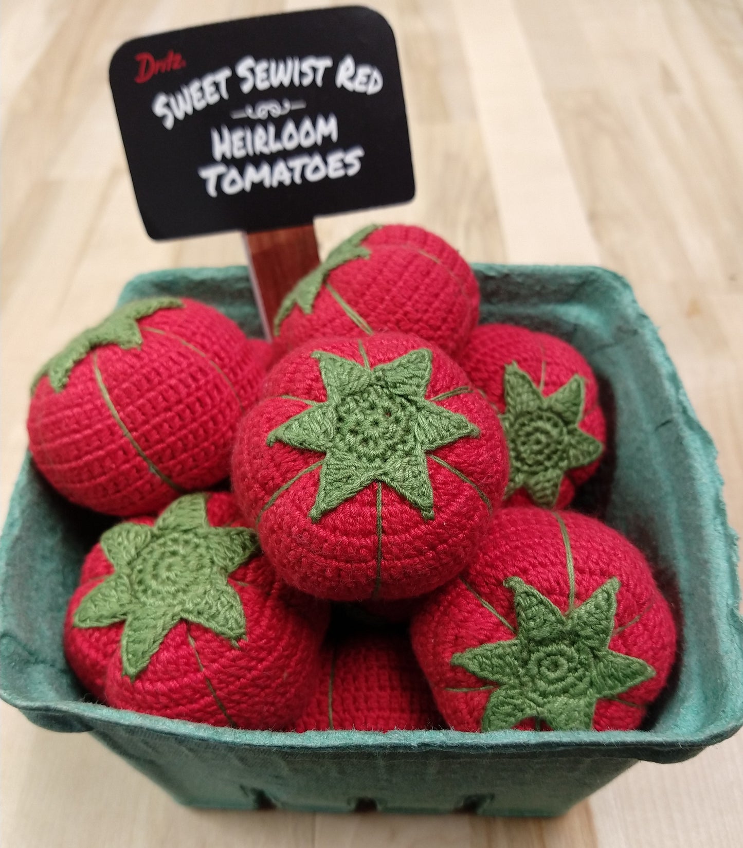 Dritz Heirloom Tomato Pin Cushion/Pattern Weights