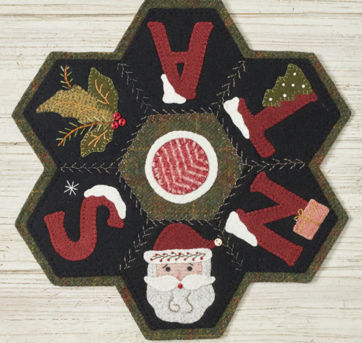 Santa Hexi Mat Pattern by Buttermilk Basin