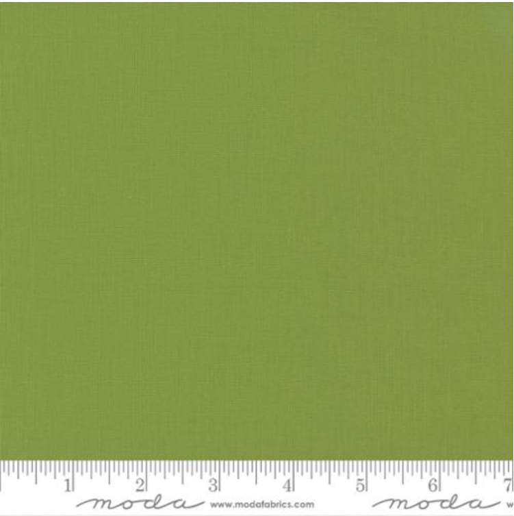 Bella Solids - Leaf 9900 192 by Moda