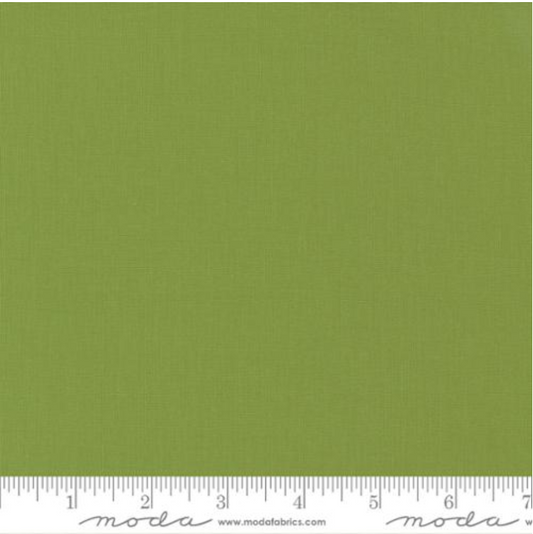 Bella Solids - Leaf 9900 192 by Moda