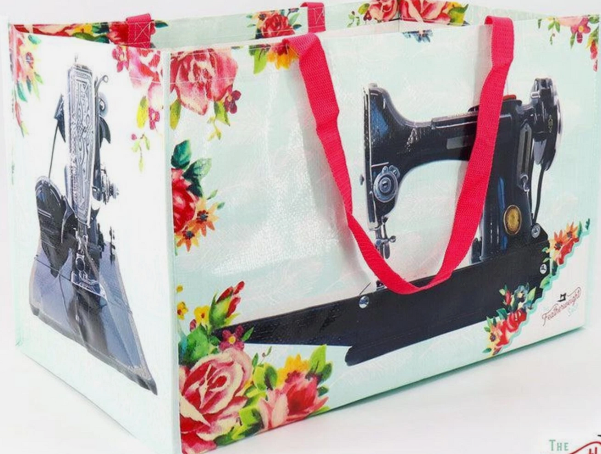 Featherweight Quilt Retreat Sew-N-Show Bag XL
