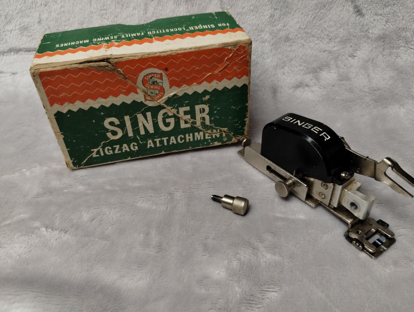 Singer Featherweight Zigzagger Attachment - 160620