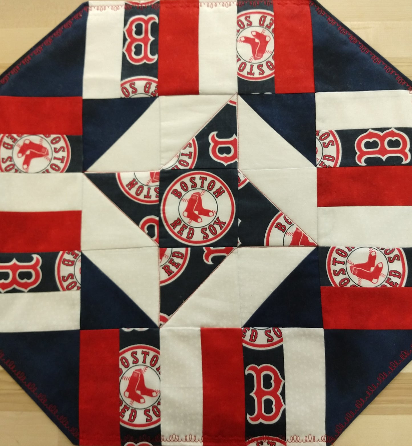 Red Sox Table Topper Kit
